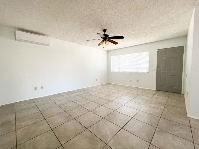 6245 Cahuilla Ave in Twentynine Palms, CA - Building Photo - Building Photo