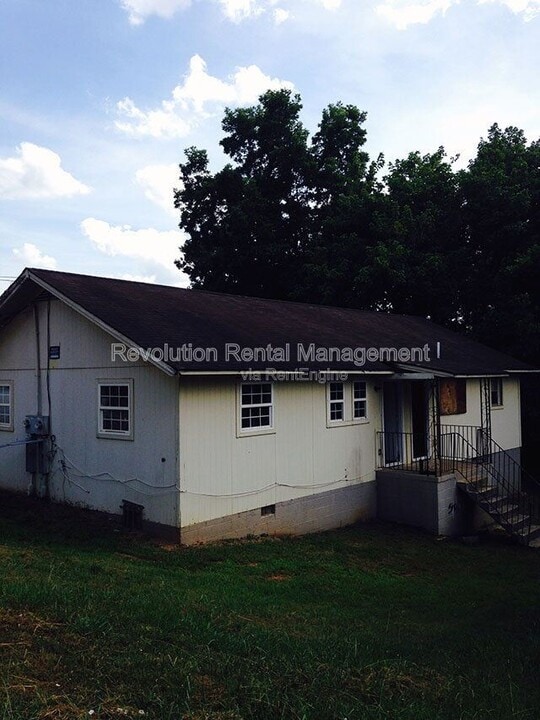 721 English St in Griffin, GA - Building Photo