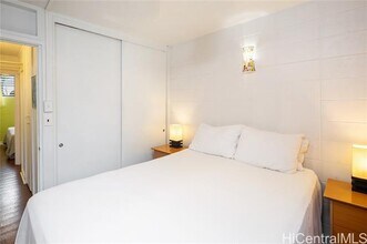 3131 Pualei Cir in Honolulu, HI - Building Photo - Building Photo