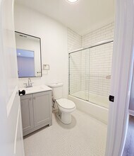4630 Umbria St, Unit # 3 in Philadelphia, PA - Foto de edificio - Building Photo