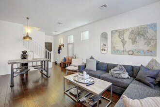 855 Cool Aquamarine St in Las Vegas, NV - Building Photo - Building Photo