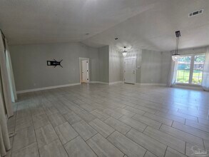 3429 Jubilee Dr in Pace, FL - Foto de edificio - Building Photo