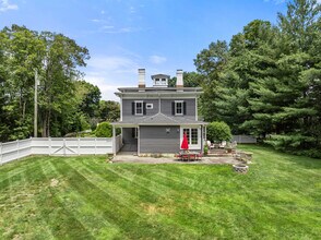 18 Bridge St in Westport, CT - Building Photo - Building Photo