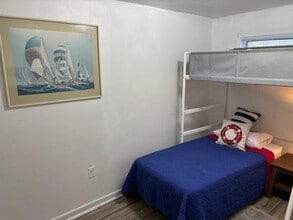 441 NE 5th Ct in Miami, FL - Building Photo - Building Photo