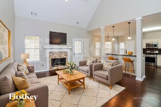 1805 Lightwood Ln NW in Acworth, GA - Foto de edificio - Building Photo