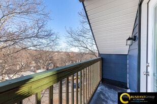 48 Caldwell Rd in Waltham, MA - Building Photo