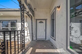 1912 Gentry St in Houston, TX - Building Photo - Building Photo