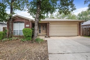 1113 Glen Creek Dr in Mansfield, TX - Building Photo