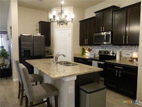 2929 Greenbriar Rd in Seguin, TX - Building Photo - Building Photo