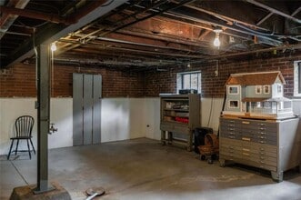 7228 Zephyr Pl, Unit A in Maplewood, MO - Building Photo - Building Photo