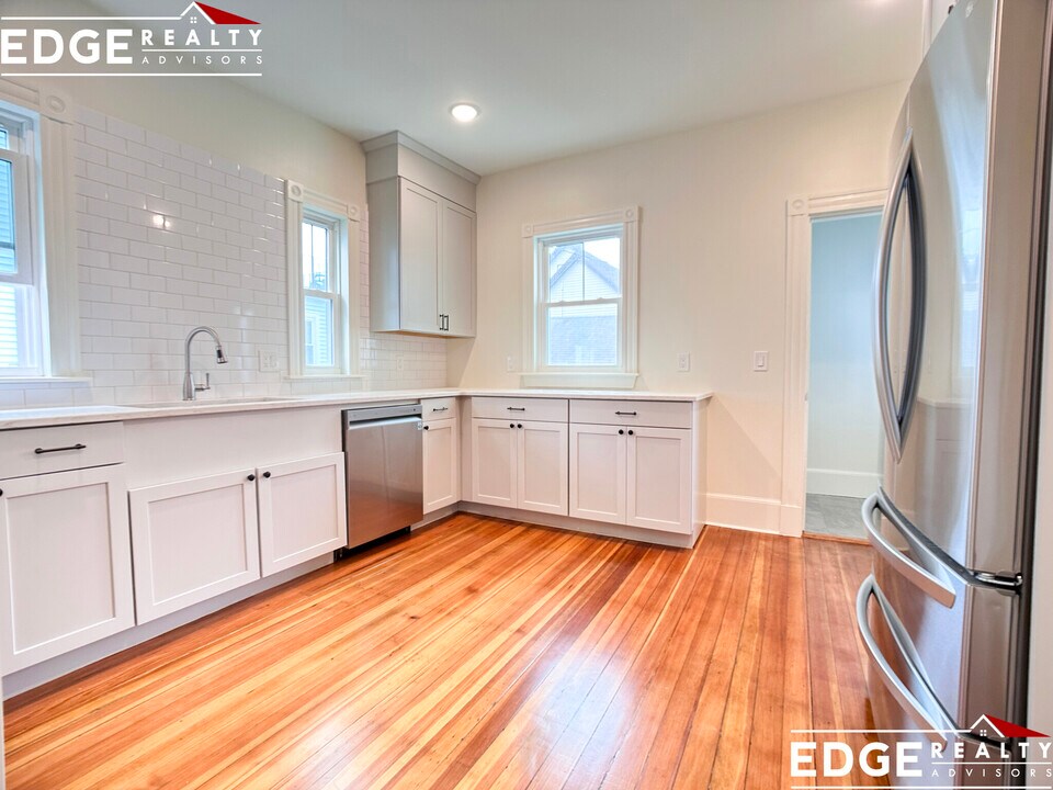 168 Highland Ave in Somerville, MA - Building Photo