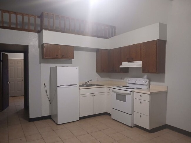 102 Gregory Dr in Green Forest, AR - Foto de edificio - Building Photo