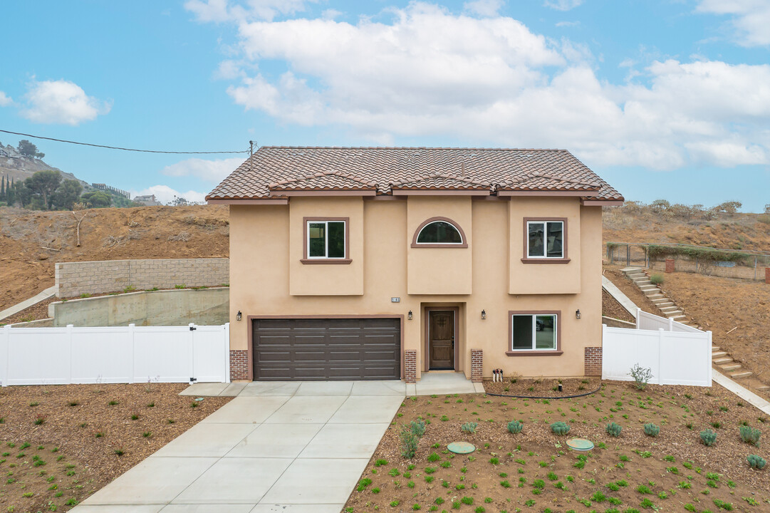 2165 Westwood St in Colton, CA - Building Photo