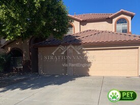6814 W Lariat Ln in Peoria, AZ - Building Photo