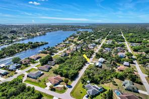 462 Millport St NW in Port Charlotte, FL - Building Photo - Building Photo