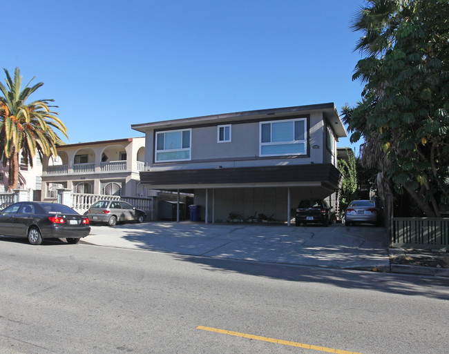 1820 Edgemont St in Los Angeles, CA - Building Photo - Building Photo