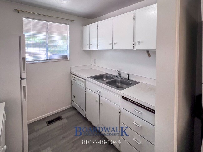 1191 W 4300 S in Taylorsville, UT - Building Photo - Building Photo