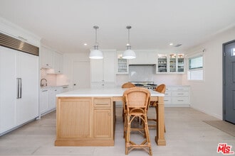 134 La Plata in Santa Barbara, CA - Building Photo - Building Photo