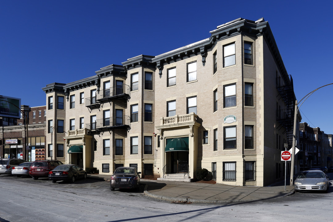 Comaven Apartments in Allston, MA - Building Photo