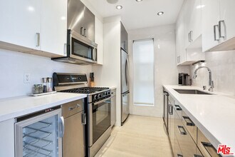 874 Hammond St in West Hollywood, CA - Building Photo - Building Photo