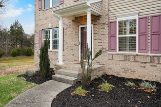 2040 Towering Oaks Drive in Nashville, TN - Building Photo - Building Photo