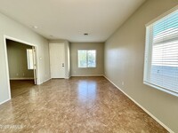 715 E Las Colinas Pl in Chandler, AZ - Building Photo - Building Photo