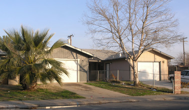 3172-3228 Western Ave in Sacramento, CA - Foto de edificio - Building Photo