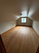 106 Juniper St S in Lester Prairie, MN - Foto de edificio - Building Photo