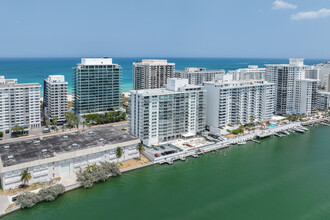 Royal Embassy in Miami Beach, FL - Building Photo - Building Photo