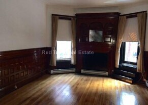 1061 Beacon St in Brookline, MA - Building Photo