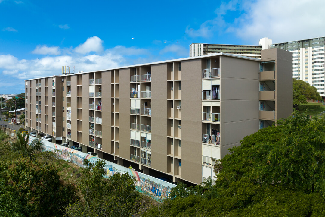 1260 Richard Ln in Honolulu, HI - Building Photo