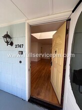 2747 47th Ave SW in Seattle, WA - Building Photo - Building Photo