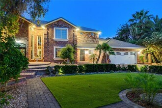 7001 Alamitos Cir in Las Vegas, NV - Building Photo - Building Photo