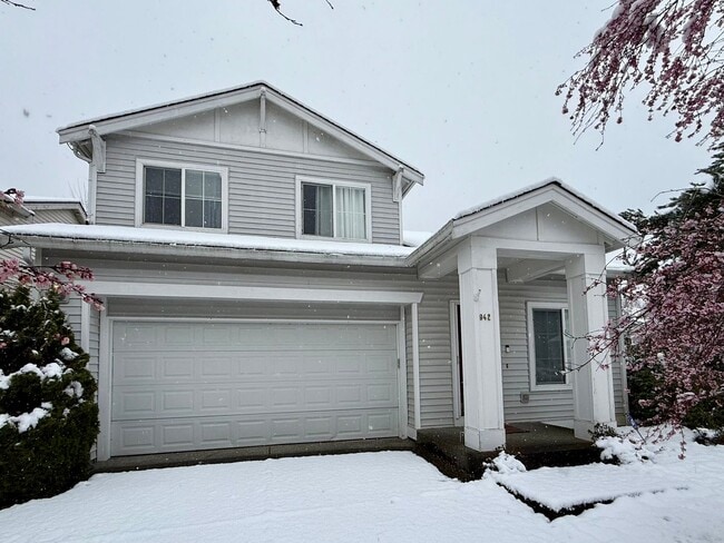 942 243rd Pl SE in Sammamish, WA - Building Photo - Building Photo