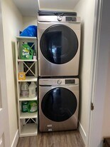 39 Penny Dr in Huntington Station, NY - Building Photo