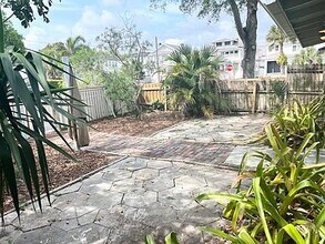 3075 8th St N in St. Petersburg, FL - Building Photo - Building Photo