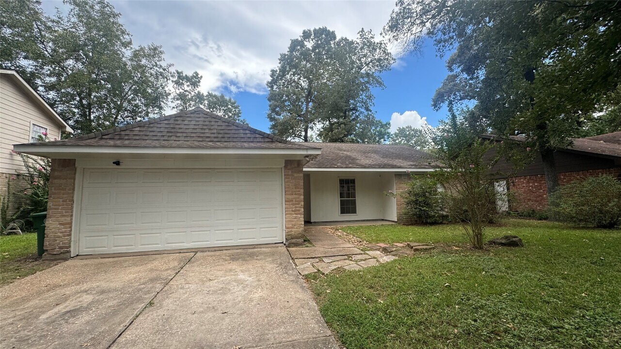 3303 Glen Spring Dr in Houston, TX - Building Photo