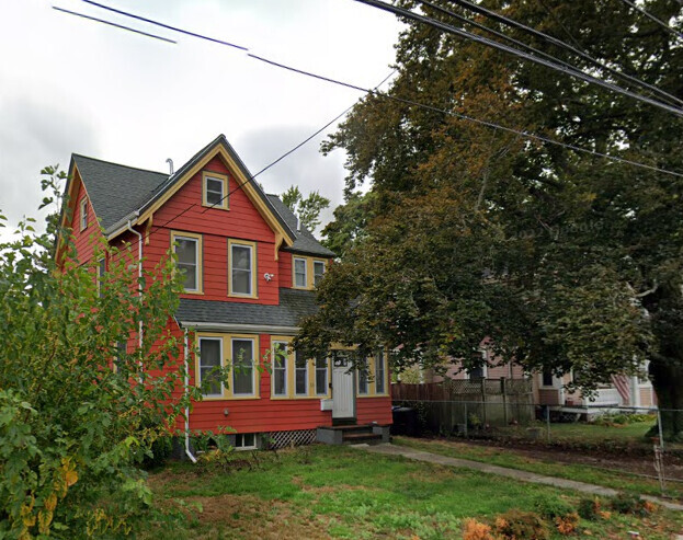 18 Holton St in Boston, MA - Building Photo