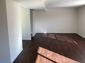 945 Atmore Pl in Indianapolis, IN - Building Photo - Building Photo
