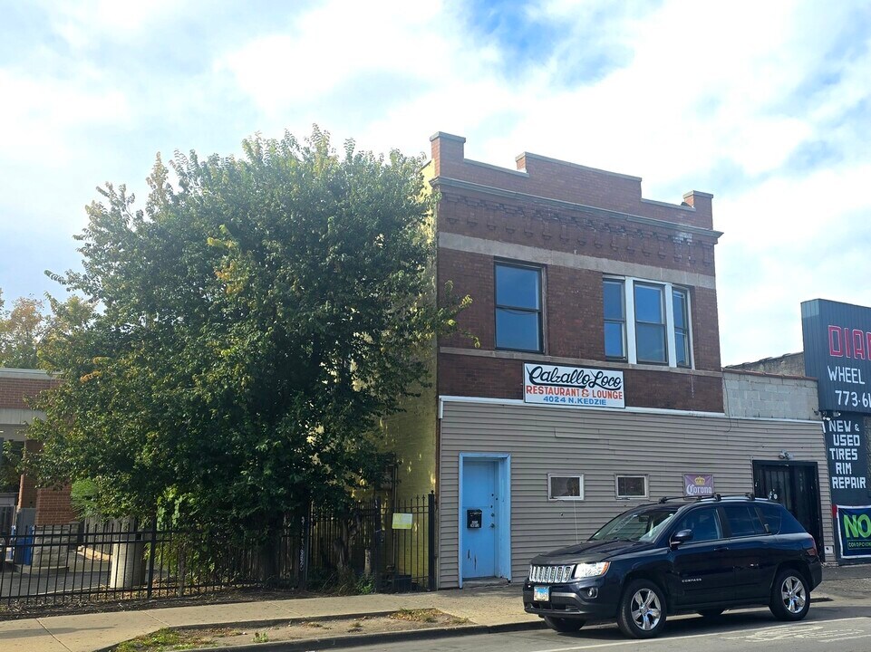 4024 N Kedzie Ave in Chicago, IL - Building Photo