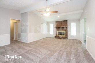 127 E Edgewood Ave in Indianapolis, IN - Foto de edificio - Building Photo