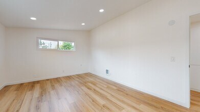 3036 Coolidge Ave in Costa Mesa, CA - Building Photo - Building Photo