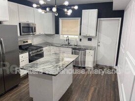 815 Chauncey Ave in Baltimore, MD - Building Photo