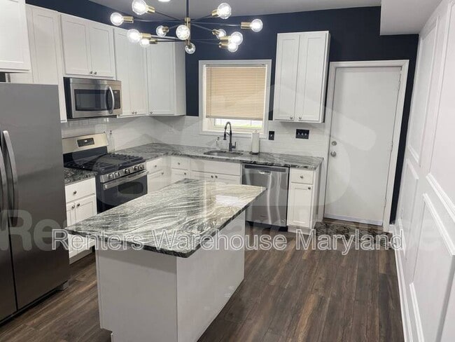 property at 815 Chauncey Ave