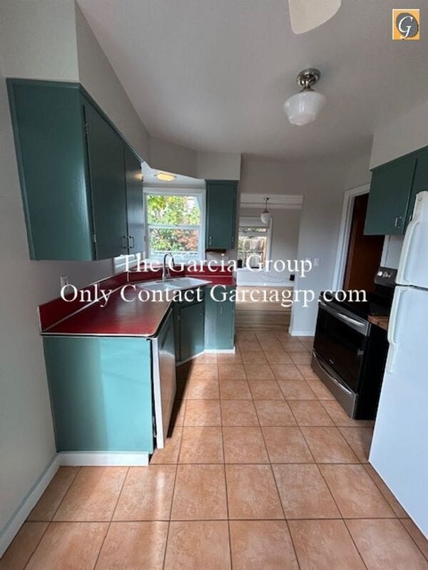 3326 SE 28th Pl in Portland, OR - Building Photo - Building Photo