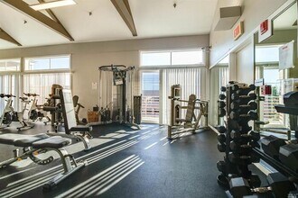 6400 Christie Ave in Emeryville, CA - Building Photo - Building Photo