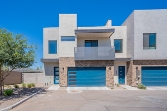 901 S Smith Rd, Unit 1069 in Tempe, AZ - Building Photo - Building Photo