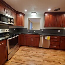 2263 E 7160 S in Cottonwood Heights, UT - Building Photo - Building Photo