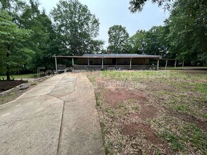 579 Old Speedway Dr NW in Concord, NC - Building Photo - Building Photo