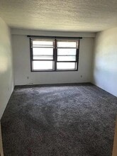 12631 W Michigan Ave, Unit A in Parma, MI - Foto de edificio - Building Photo